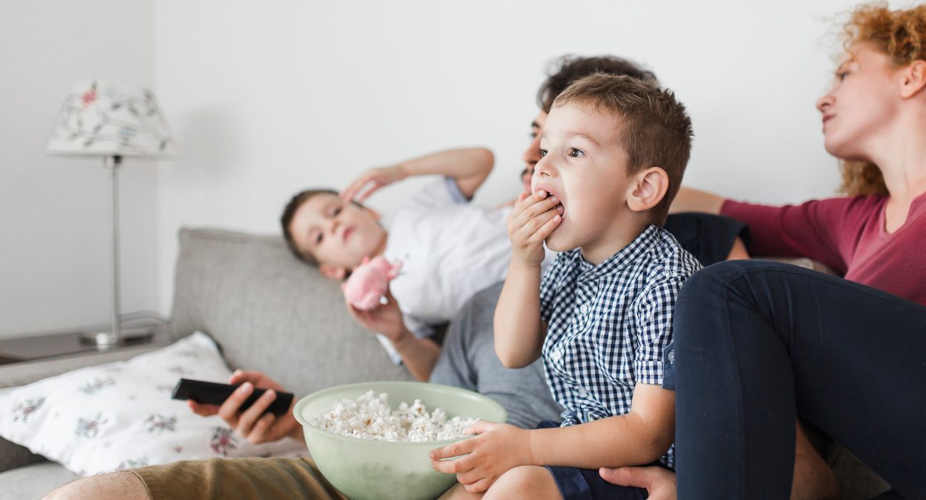 Djeca pred televizorom - DA ili NE? Bebe.hr portal