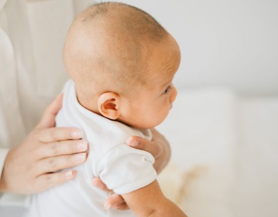 Koliko često biste trebali podrigivati ​​bebu? Bebe.hr portal