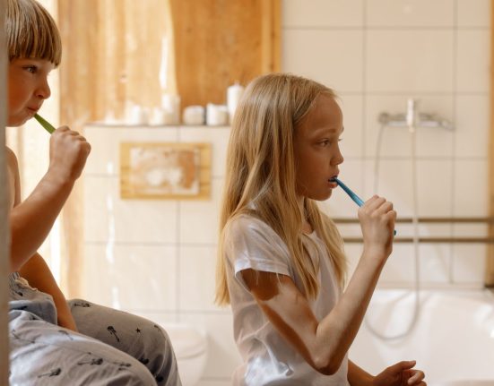 Pokvareni zubi kod djece Bebe.hr portal