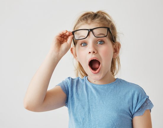 Ovi znakovi ukazuju na to da vaše dijete ima problema s vidom Bebe.hr portal