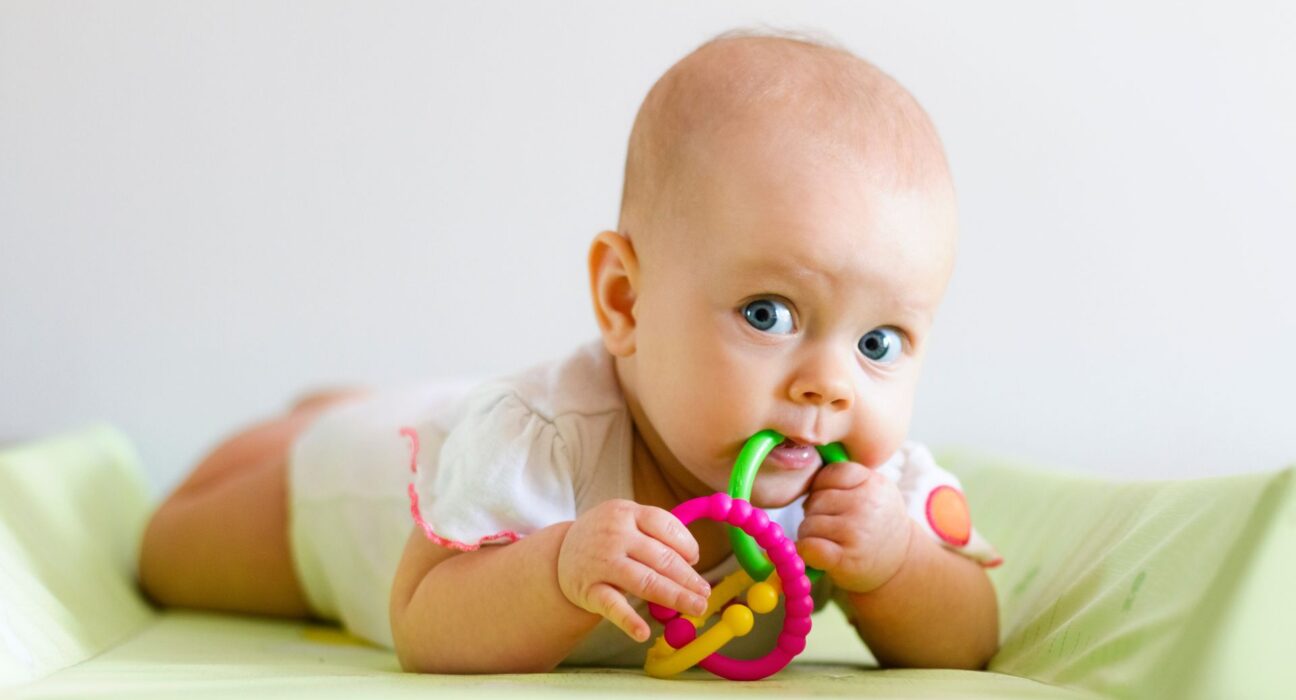 kada bebi rastu zubići